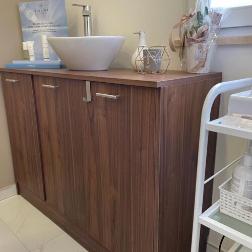 mobile di servizio Giulia