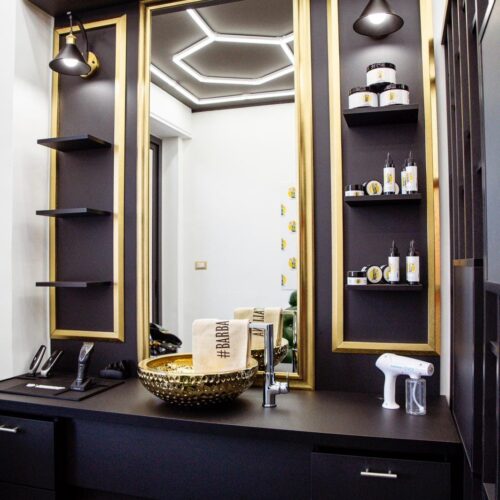 Postazione Barber Re di Forbici